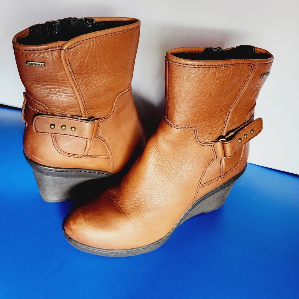 Female ankle boots